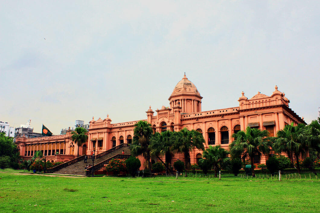 Ahsan Manzil Museum, Dhaka: How To Reach, Best Time & Tips.
